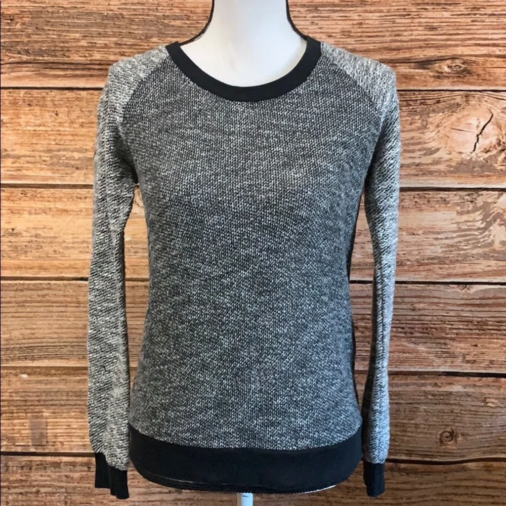 🍄Splendid• Boucle Active Pullover Sweater - Picture 3 of 7